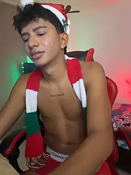 Stripchat Nude Webcam of Leonarrrd_01