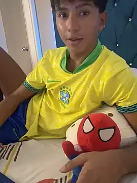 Stripchat Best live sex cam show of Leonarrrd_01