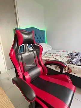 Stripchat Nude Webcam of Leonarrrd_01