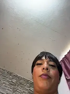 Stripchat Adult Webcams of Newshantal_