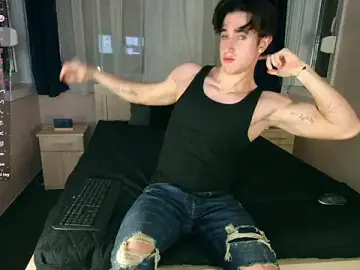 Stripchat Free Live Porn of ChristianLevine_