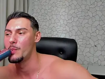 Stripchat Live Sex Cam of ClintMasters