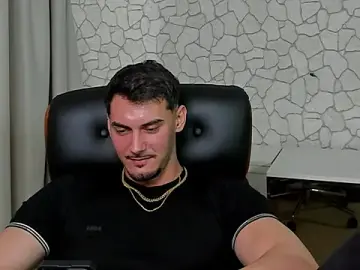 Stripchat Watch Live Sex Cams of ClintMasters