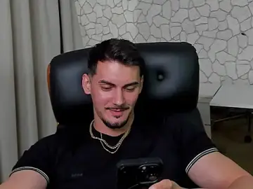 Stripchat Live Sex Cam of ClintMasters