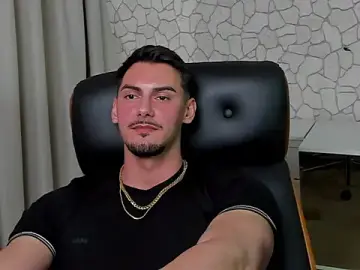 Stripchat Live Sex Cam of ClintMasters