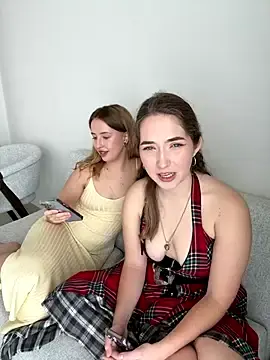 Stripchat Sex Chat of Nura_n_Sarah