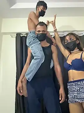 Stripchat Adult Webcam of Sexyyyfox__