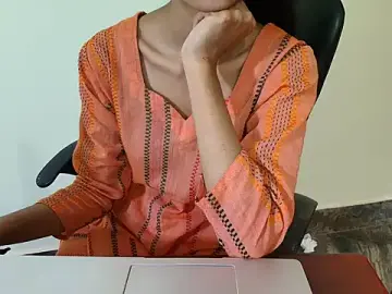 Stripchat Adult Webcam of Shiuli_b