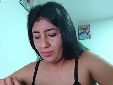 Stripchat Adult Video Chat of danna_peterson1