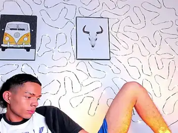 Stripchat Sex Cam of candyandmarilyn