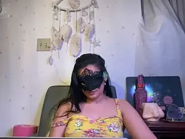 Stripchat Live Sex Cam of desigurl_iraa