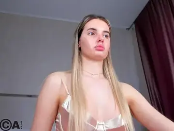 Stripchat Free Porn Cam of Erika_Carpenter