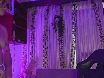 Stripchat Watch Live Sex Cams of HannaRhodes