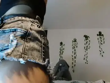 Stripchat Best Webcam of MINI_Petite