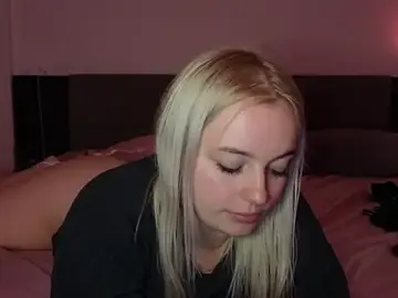 Stripchat Free Porn Cam of margot_robbie7