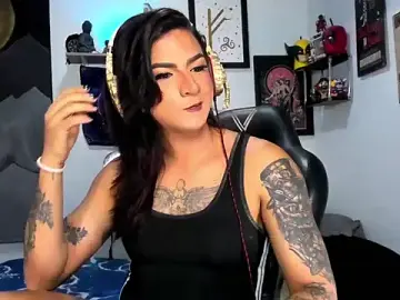 Stripchat Nude Webcam of ShadowSeductress_