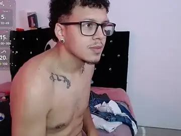 Stripchat Live Sex Cam of Bonny_Bonss