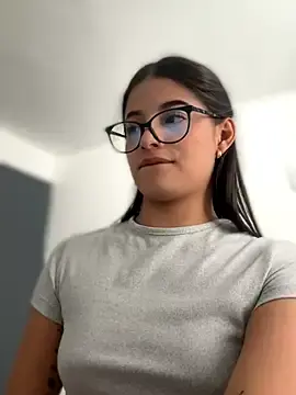 Stripchat Sex Cam of Arilw