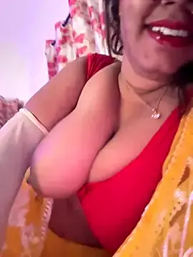 Stripchat Watch Live Sex Cams of WifyHubby_38