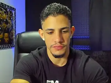 Stripchat Sex Chat of jhonnysnow17