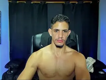 Stripchat Sex Cam of jhonnysnow17