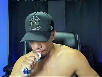 Stripchat Nude Webcam of jhonnysnow17