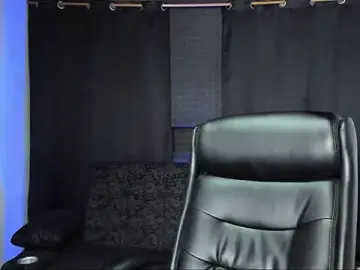 Stripchat Live Sex Cam of jhonnysnow17