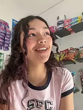 Stripchat Live Sex Cam of Camilla_Miller01