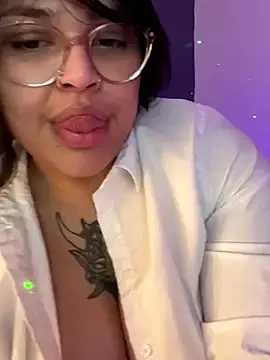 Stripchat Live Porn of miacanela_xo