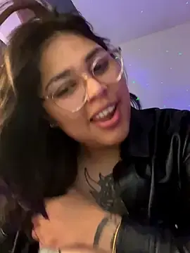 Stripchat Free Live Porn of miacanela_xo