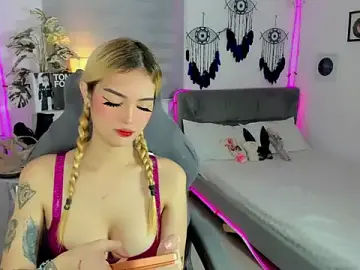 Stripchat Free Porn Cam of AlexandraMooree