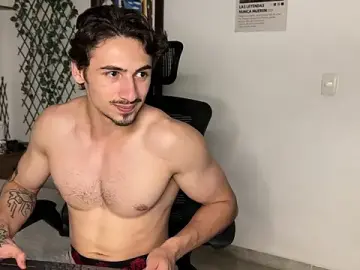 Stripchat Free Live Porn of David_Brown18