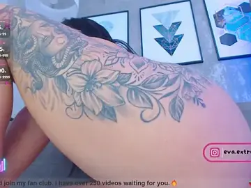 Stripchat Live Porn of eva_cuper
