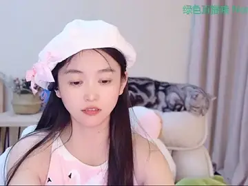 Stripchat Sex Cam of Coco-Sweetie