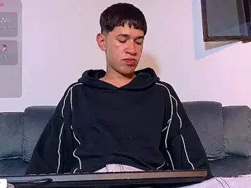 Stripchat Sex Cam of Twink_daren