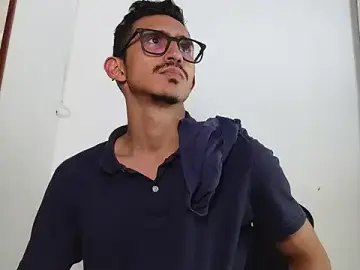 Stripchat Free Live Porn of HomeAloneK