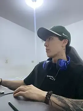 Stripchat Free Porn Cam of gojo_satoru_18