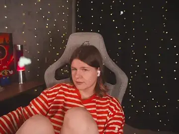 Stripchat Live Sex Cam of cuteamberlyyy