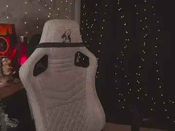 Stripchat Live Sex Cam of cuteamberlyyy