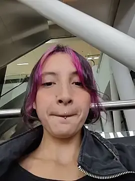 Stripchat Adult Webcam of _Laary_Lily