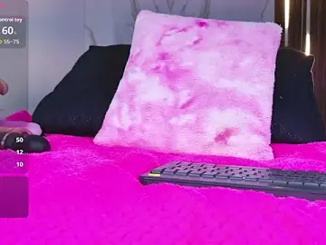 Stripchat Live Porn of mia_099