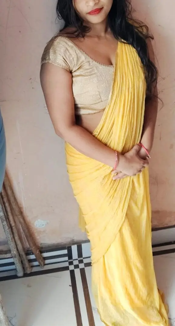 Hot_Riya33A