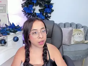 Stripchat Live Sex Cam of July_Adams