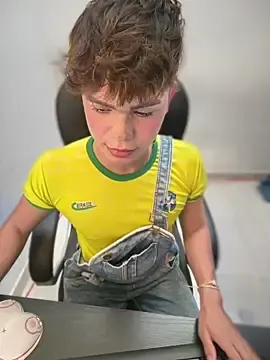 Stripchat Sex Cam of PRINCE_STEV