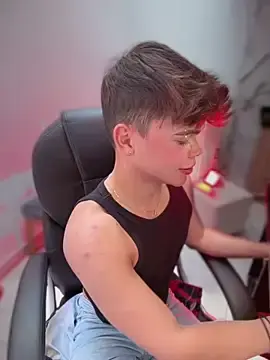 Stripchat Best live sex cam show of PRINCE_STEV