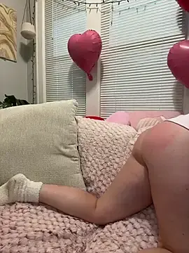 Stripchat Watch Live Sex Cams of LoveShae_