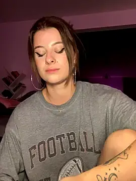 Stripchat Live Sex Cam of Mia-Minou