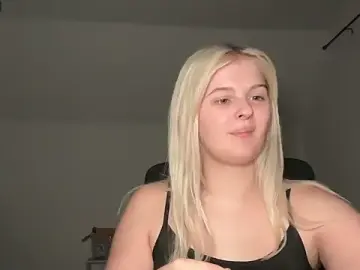 Stripchat Adult Webcam of Allylove03