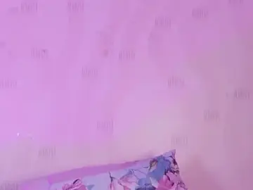 Stripchat Sex Cam of innocenthazel