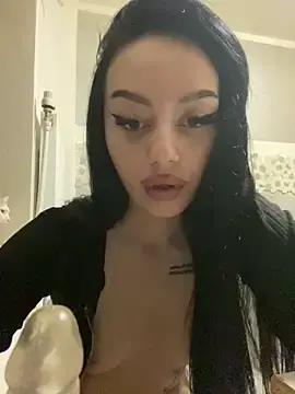 Stripchat Sex Cam of Gya_Rue
